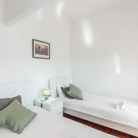 Holiday home Family Retreat 5min To Dluis Bridge Vila Nova de Gaia