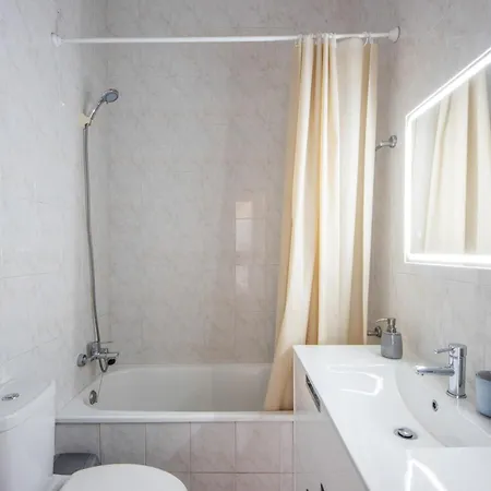 Family Retreat 5min To Dluis Bridge Holiday home *