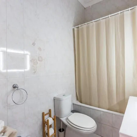 Family Retreat 5min To Dluis Bridge Holiday home *