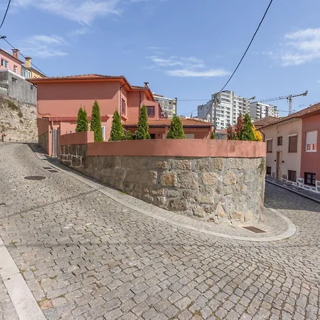 Family Retreat 5min To Dluis Bridge Holiday home